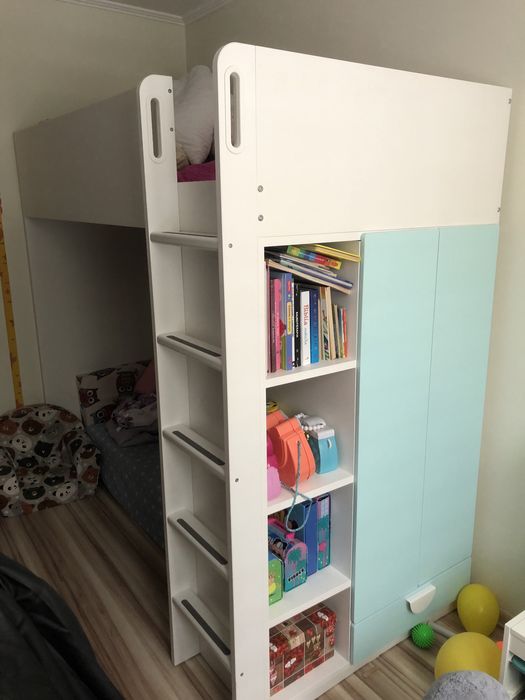 Łozko na antresoli Ikea Smästad
