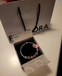 Bransoletka Pandora plus charms y