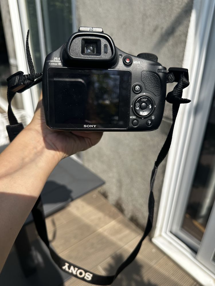 Sony Exmor R 20.4 megapixels