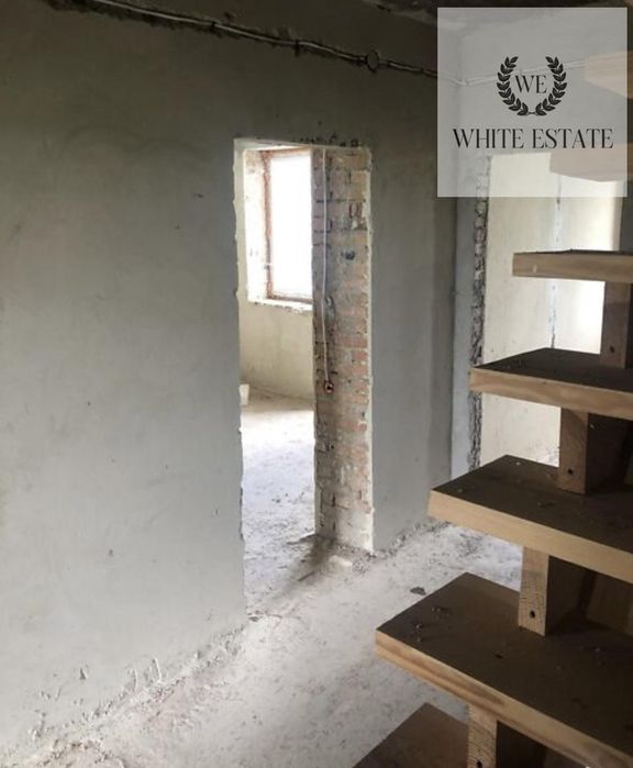 Продаж 3 поверхового таунхауса у с. Смиківці