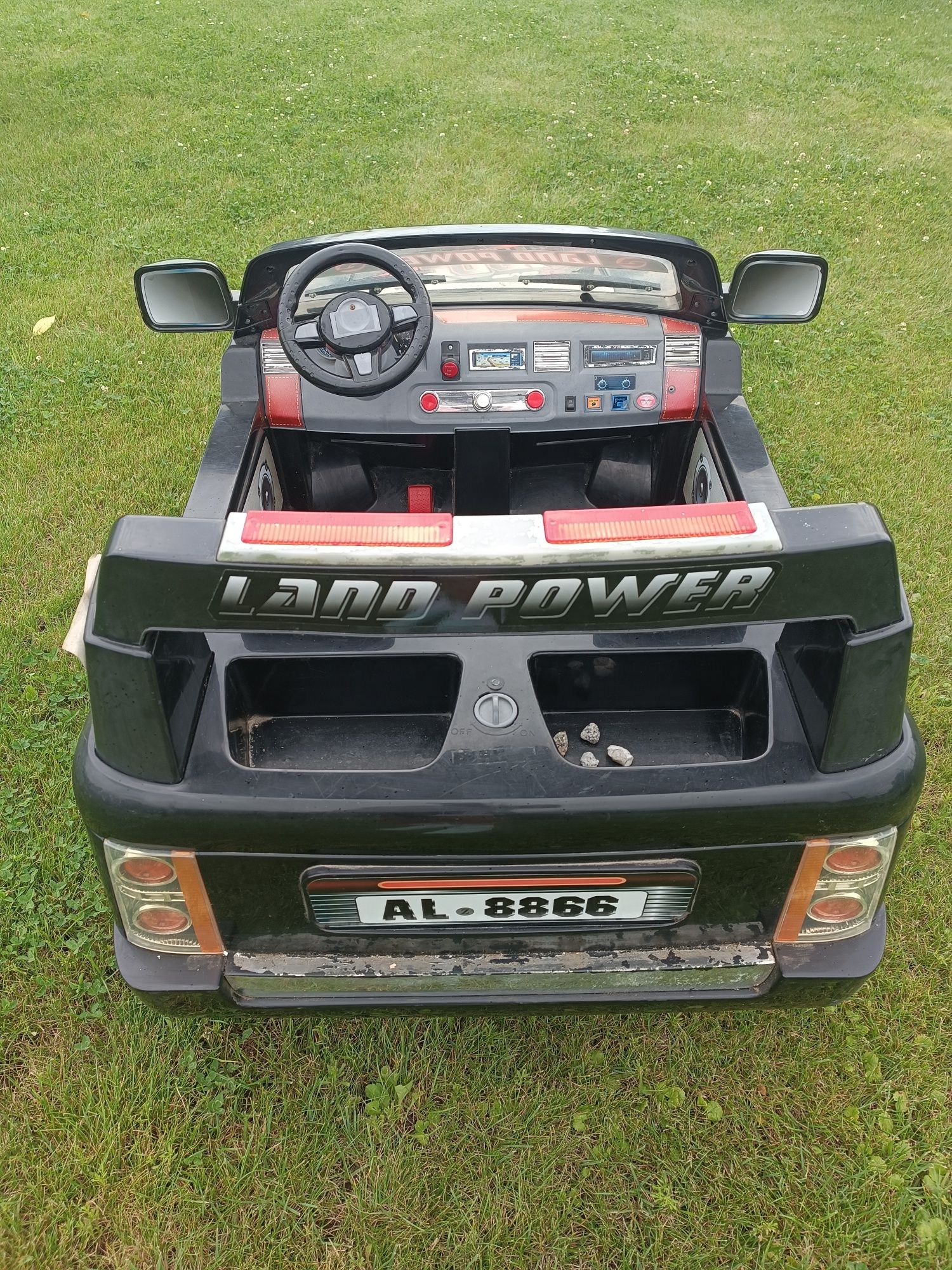 Autko elektryczne Jeep
