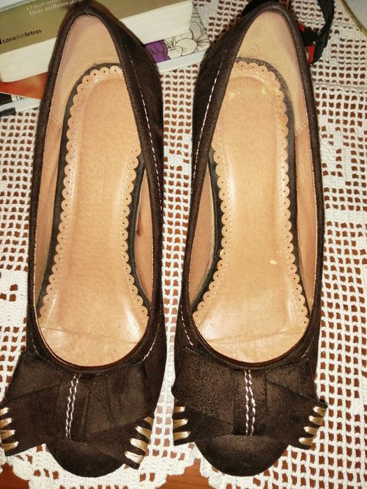 Conjunto de Sapatos de senhora