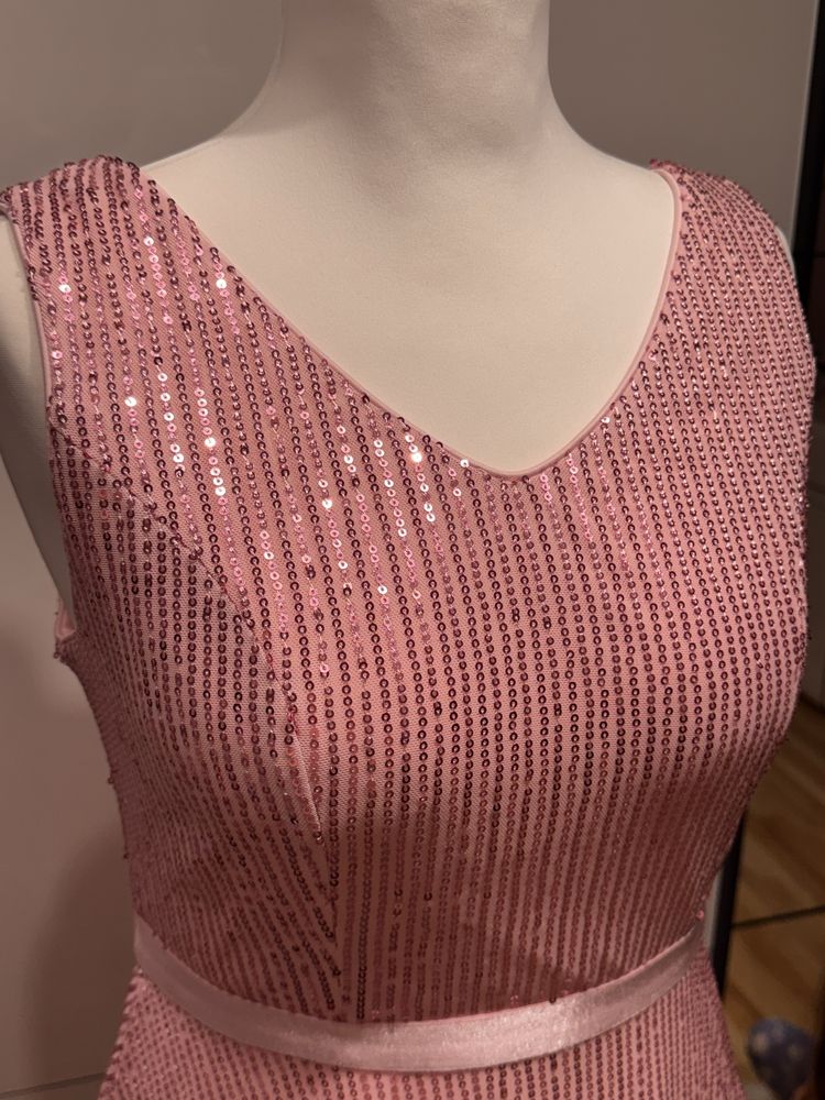 Sukienka Dress tells