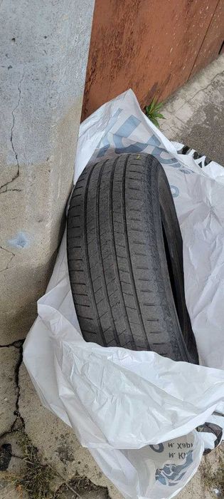 Продам авторезину Bridgestone turanza 001 195/65 r15 летняя.