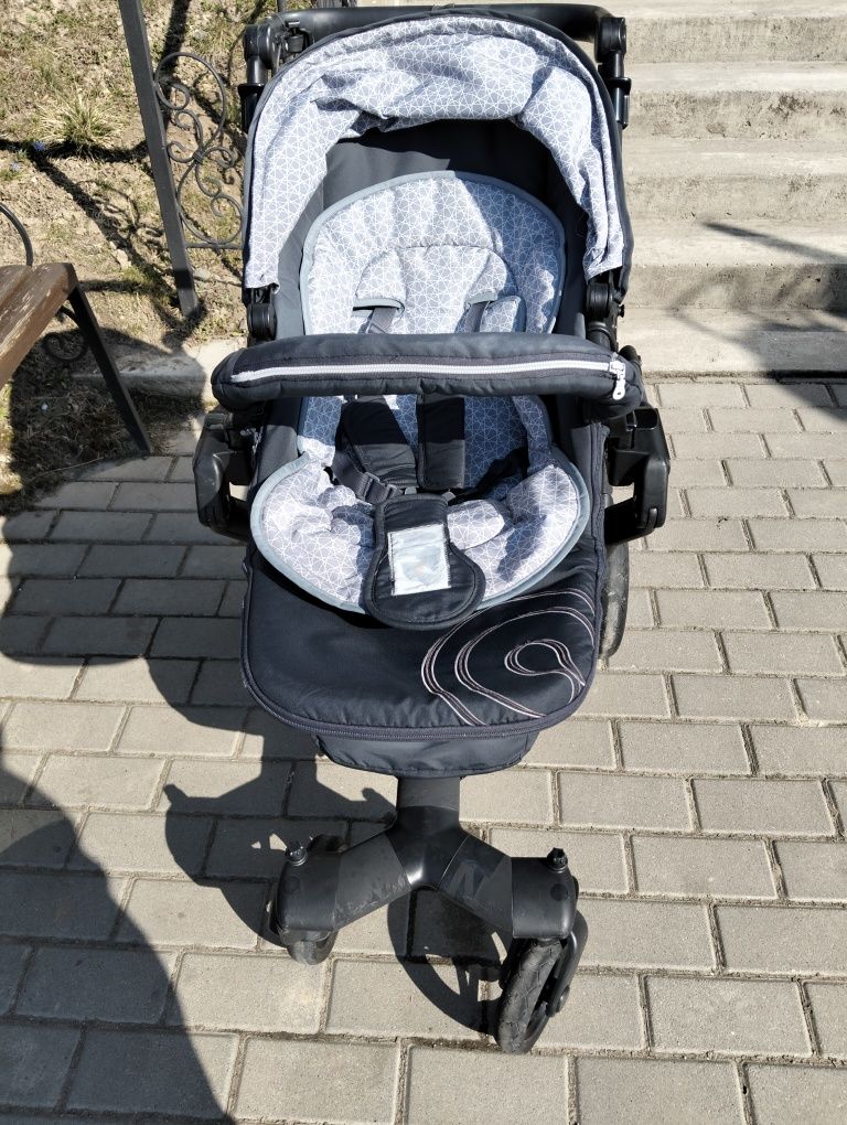 Універсальна німецька коляска 3 в 1 Concord Neo