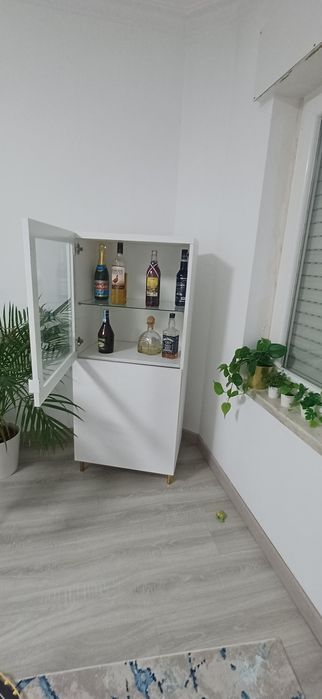 Movel Ikea vitrine