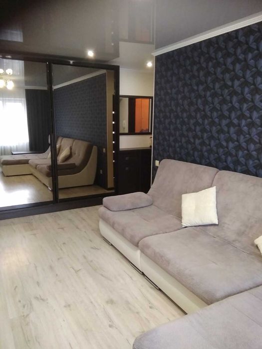 Довгострокова оренда 3-х кімнатна (ринок Магнат) автономне опалення.