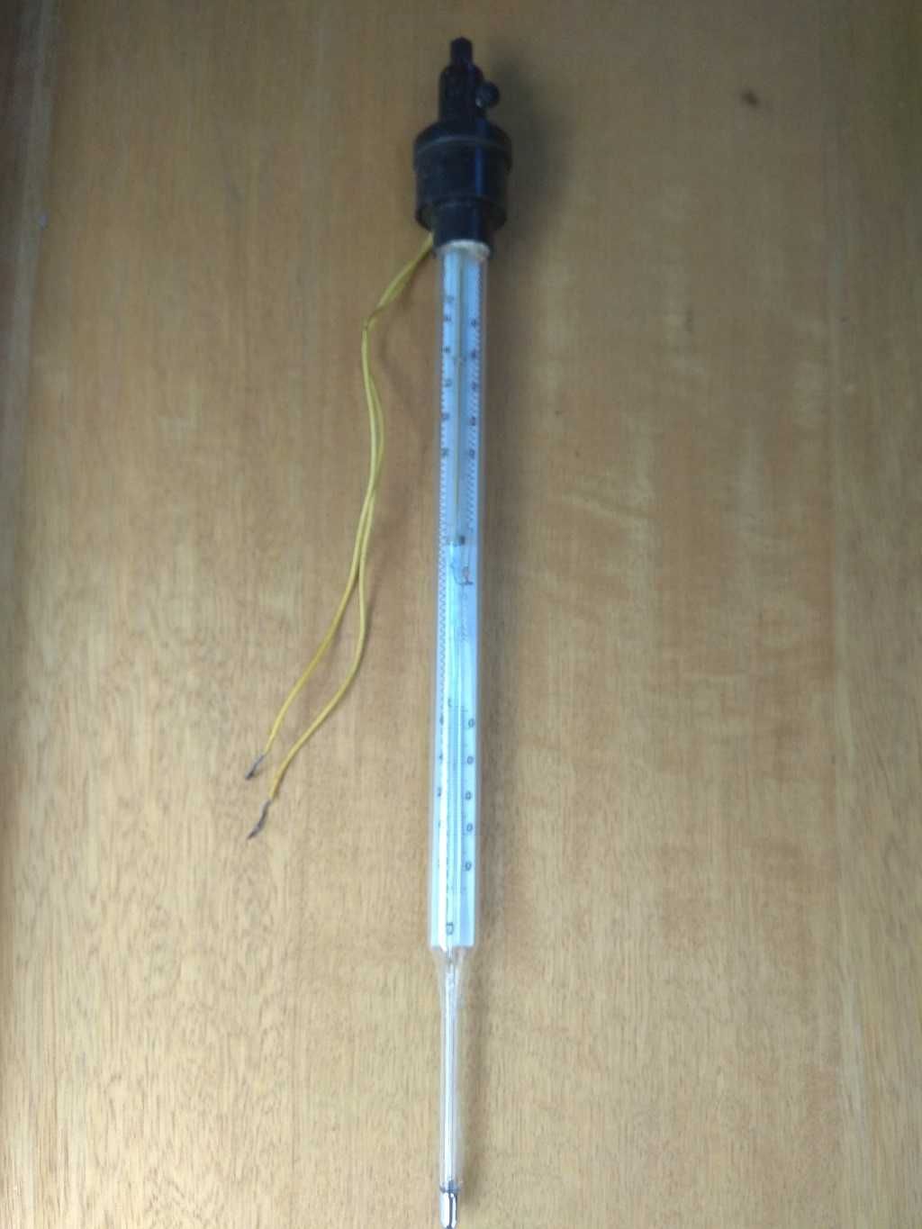 Термометр ртутный электро-контактный ТПК