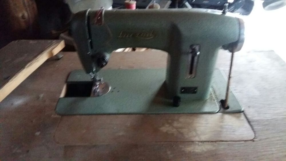 Швейная машинка