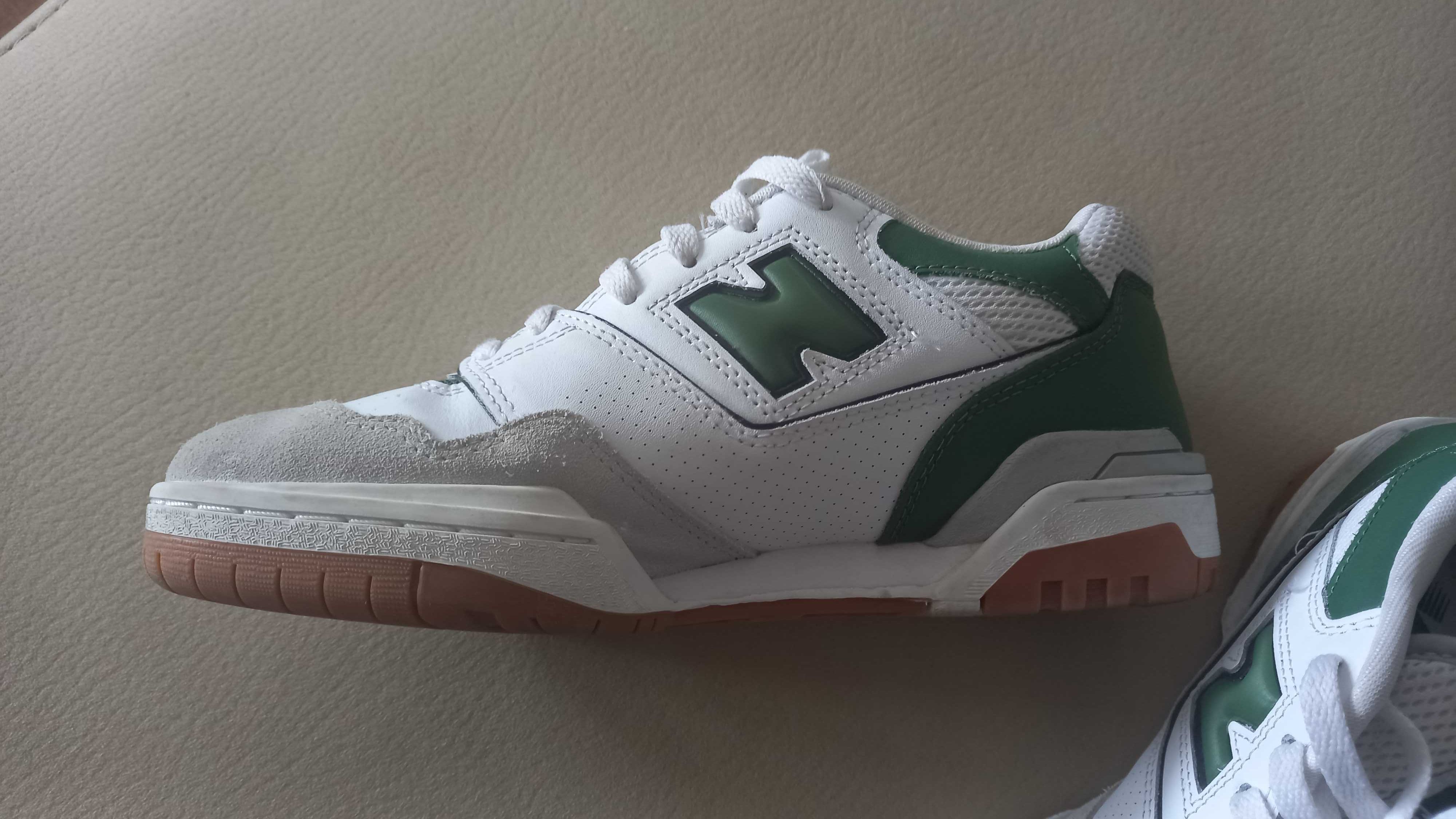 Ténis New Balance 550 – tamanho 40 1/2