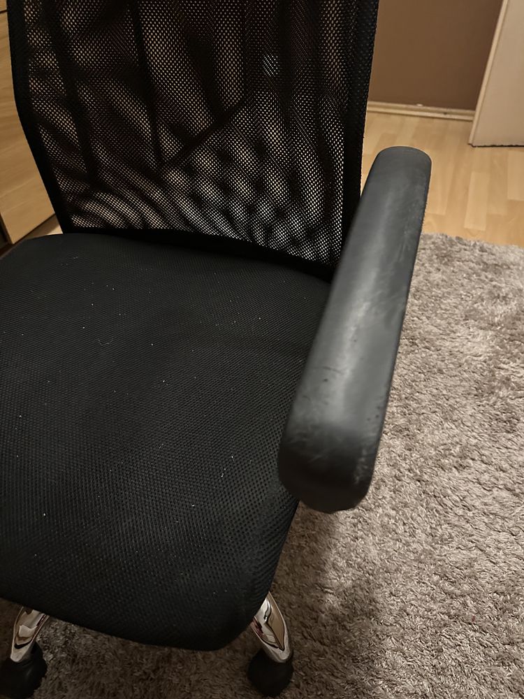 Fotel obrotowy krzesło