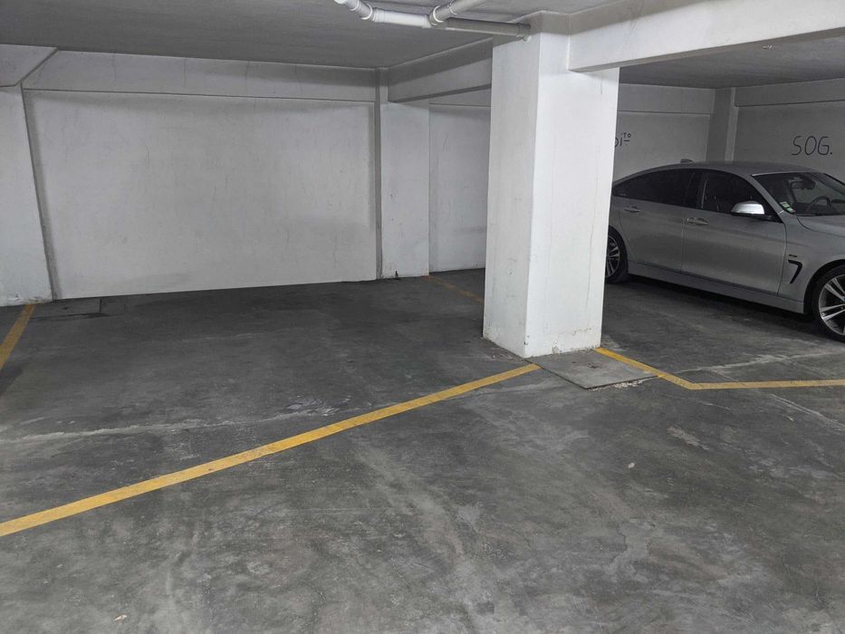 Garagem Marques de Pombal Leiria