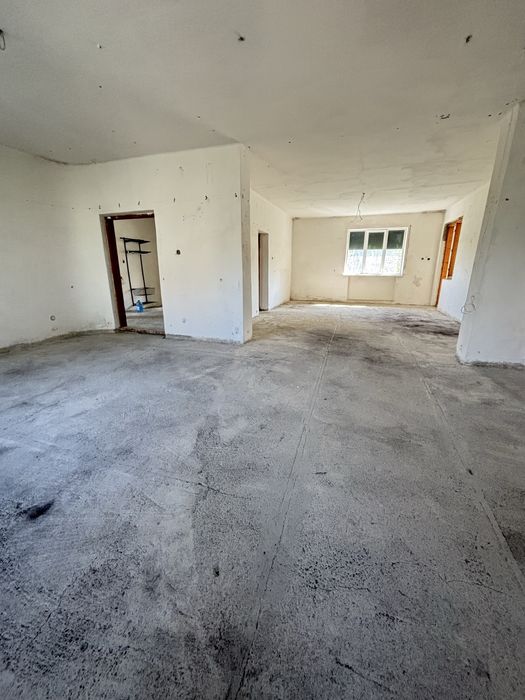 Будинок для бізнесу біля Львова