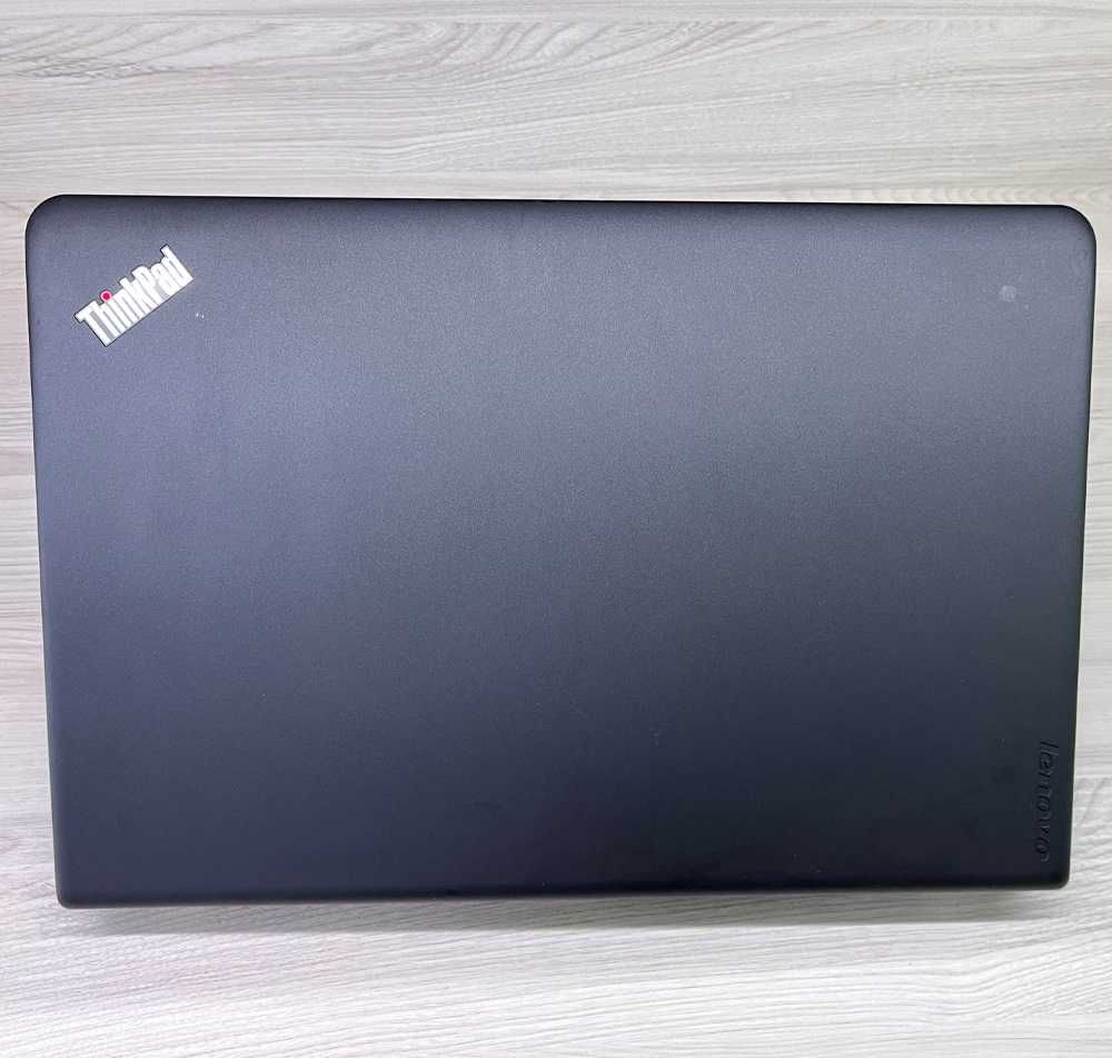 Офісний Lenovo ThinkPad E560 15.6" Core i5 8GB SSD 256GB нова АКБ миша