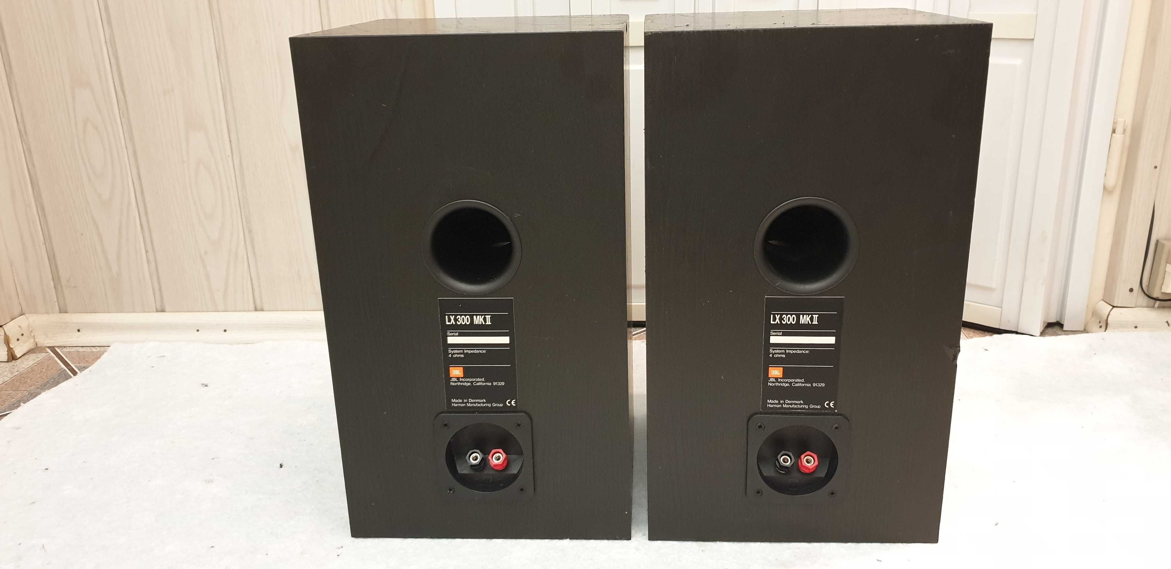 JBL LX300 MKII,  przetworniki stereo niwe zawieszenie