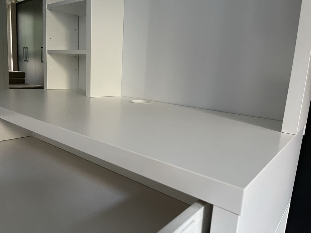 Biurko MICKE z nadstawką, IKEA, biały, 105x50 cm + 105x65 cm