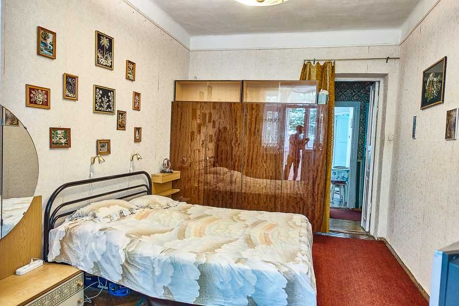 2к. 60м Подол, м. Почтовая, ул. Братская 4. (угол ул. Андреевская)