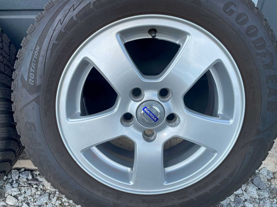 Volvo V40 II - Koła zimowe Felgi aluminiowe 15"