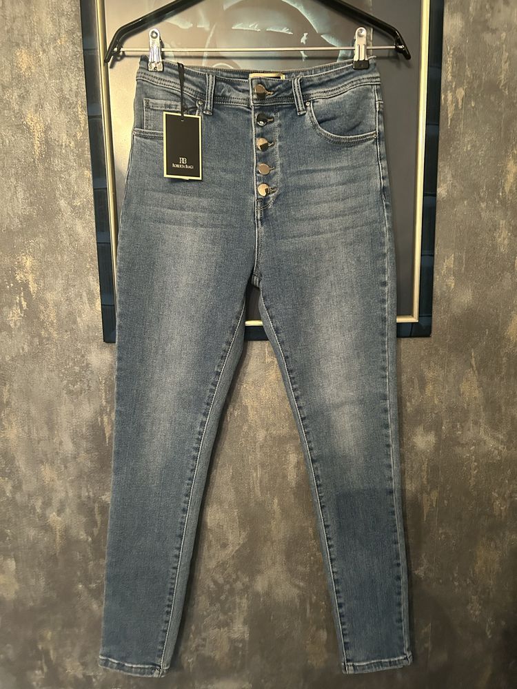 Niwe spodnie jeans RB Roberty Biagi-zlote guziki r.44