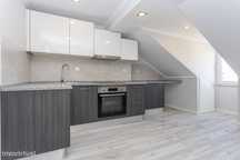 Arrendo Apartamento T1 remodelado- Foros de Amora, Seixal – 650 Eur