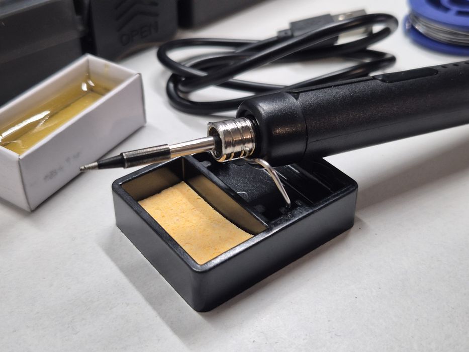 Lutownica precyzyjna akumulatorowa