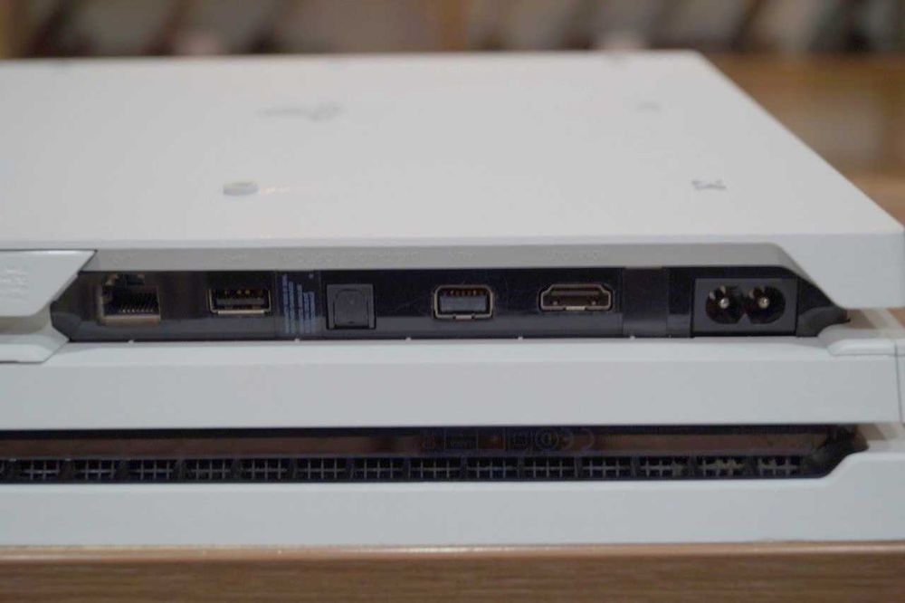 ГАРАНТІЯ Ігрова консоль Sony PlayStation 4 PRO White 1TB TVOYO