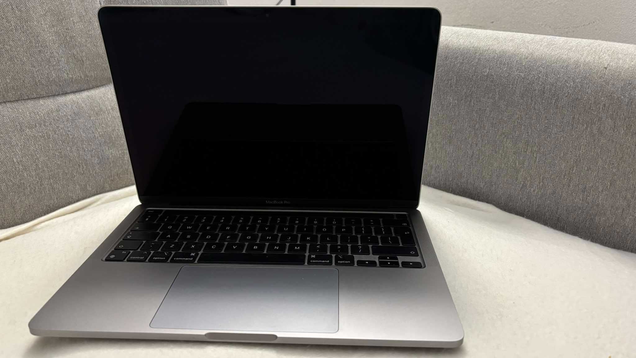 Apple MacBook Pro M1/8GB/256/Mac OS Space Gray