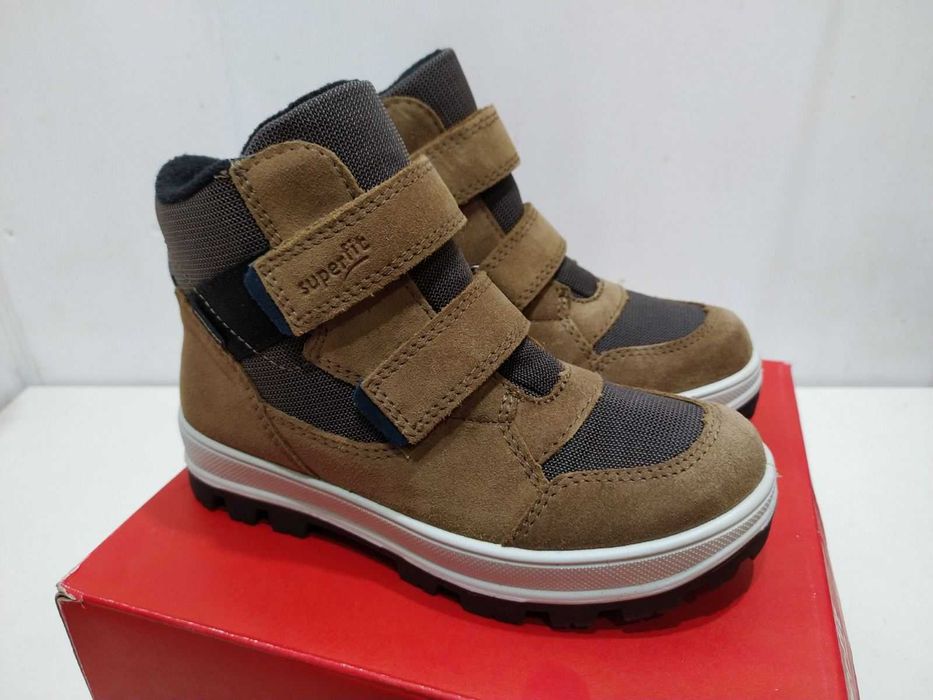 новые зимние ботинки Superfit 36р водонепронецаемые
