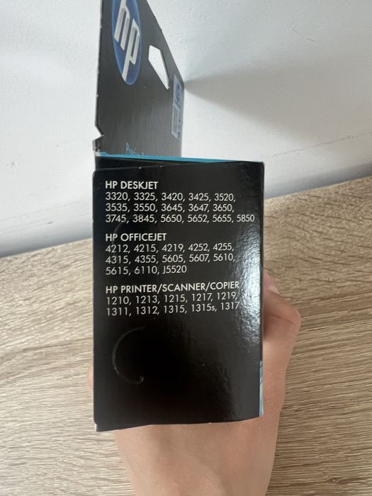 HP Tusz 27 czarny black