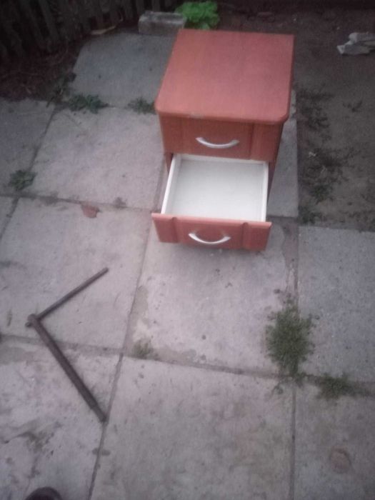 Тумба приліжкова в спальню