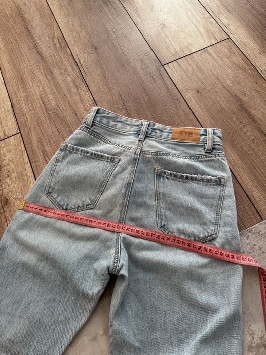 Джинси Stradivarius