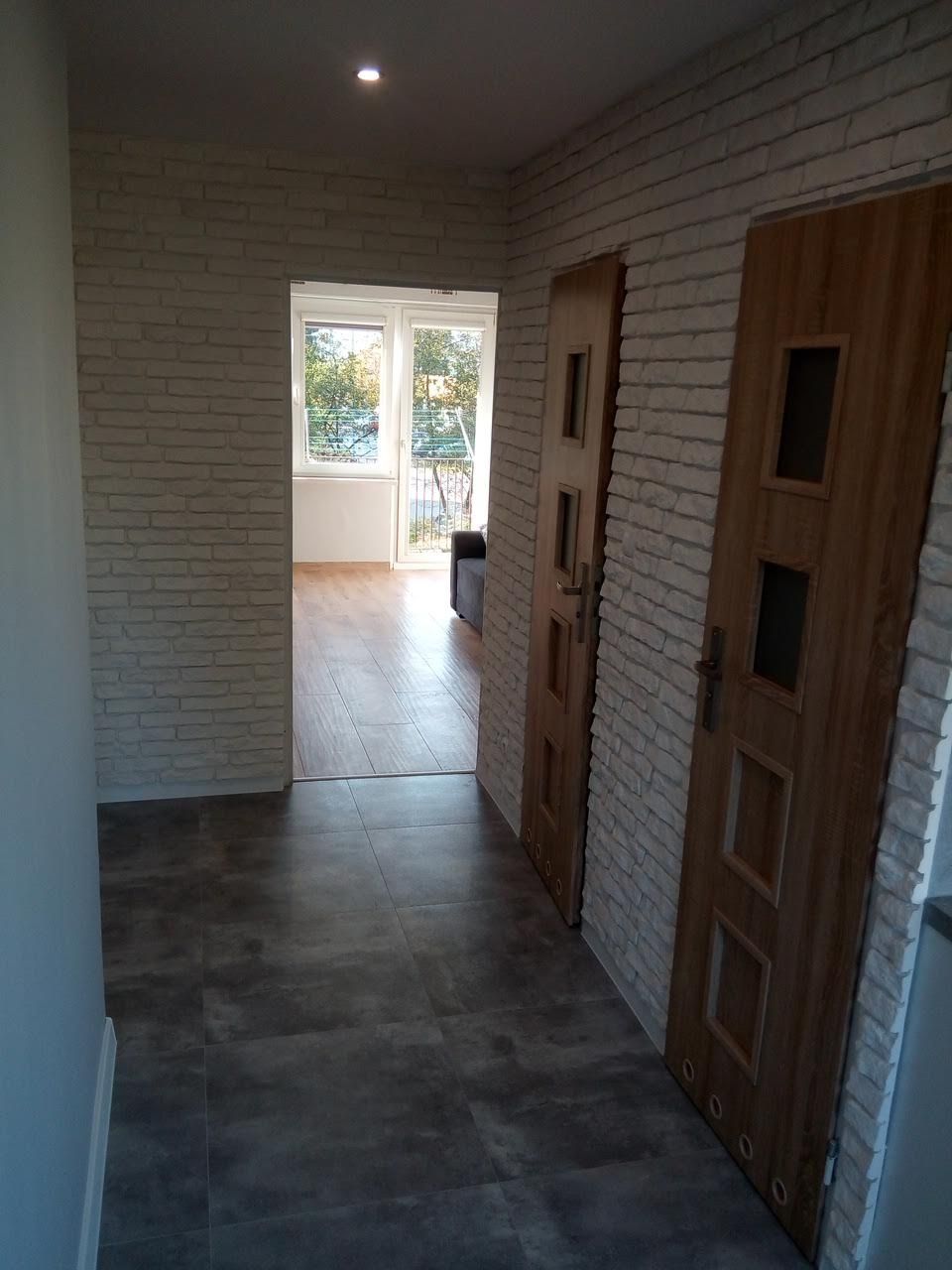 Wynajmę 2 pokoje , 1 piętro , oś.Niebrów