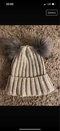 Ciepła, zimowa czapka z dwoma pomponami