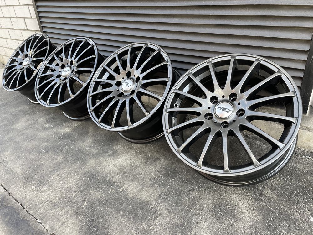 Диски R17 5/114.3 AEZ Original