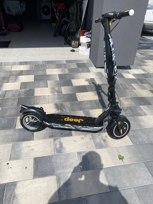 Hulajnoda elektryczna Jeep