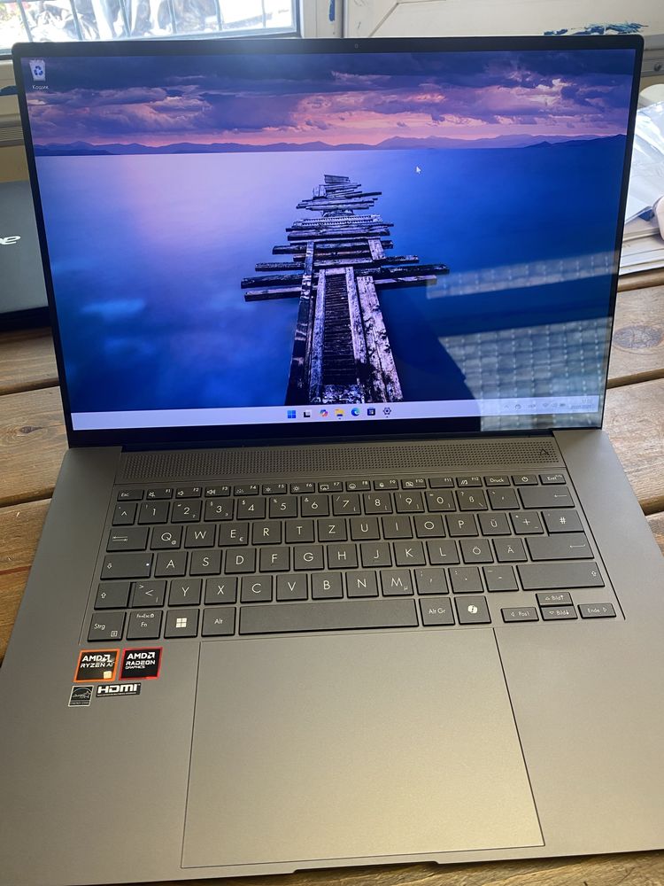 Ноутбук Asus Zenbook S 16 UM5606WA