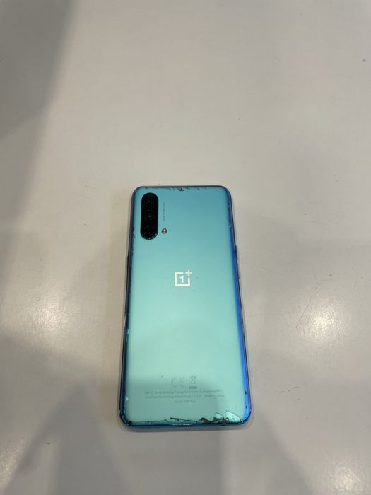 Telefon one plus nord ce 5g uszkodzony ekran
