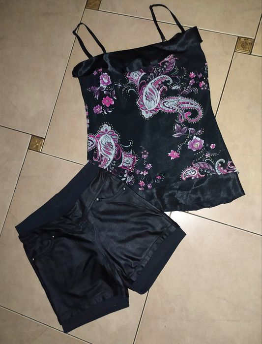 Лот женских летних вещей S, 158-164 см. Платье, шорты, ромпер