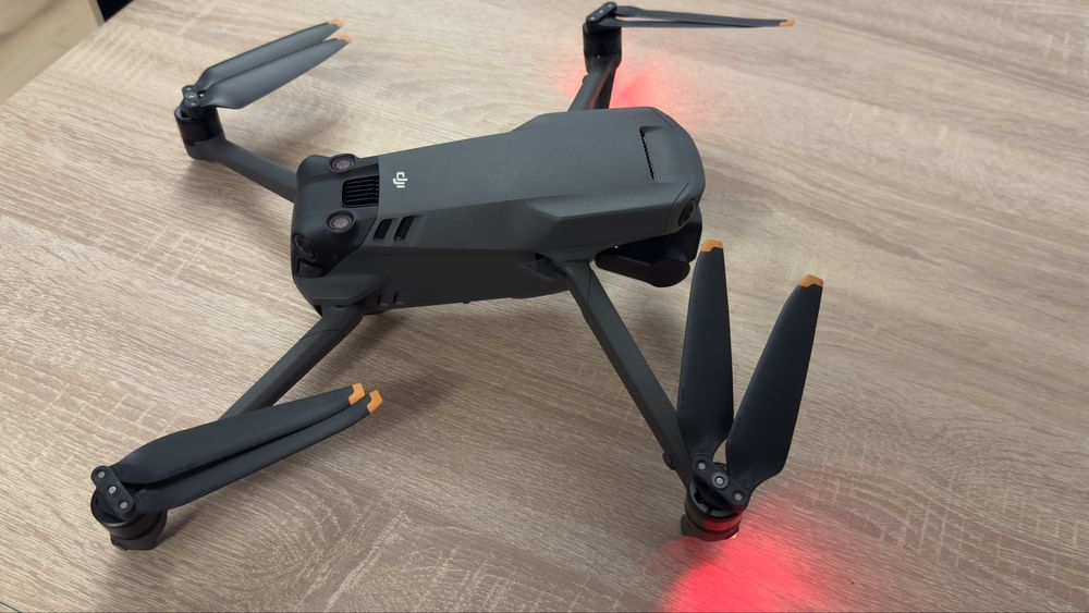 Dron DJI Mavic 3 Cine Premium Combo