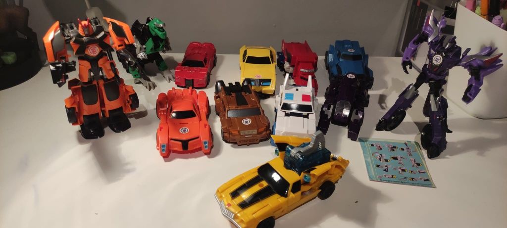 Unikalny zestaw figurek Transformers 6szt.