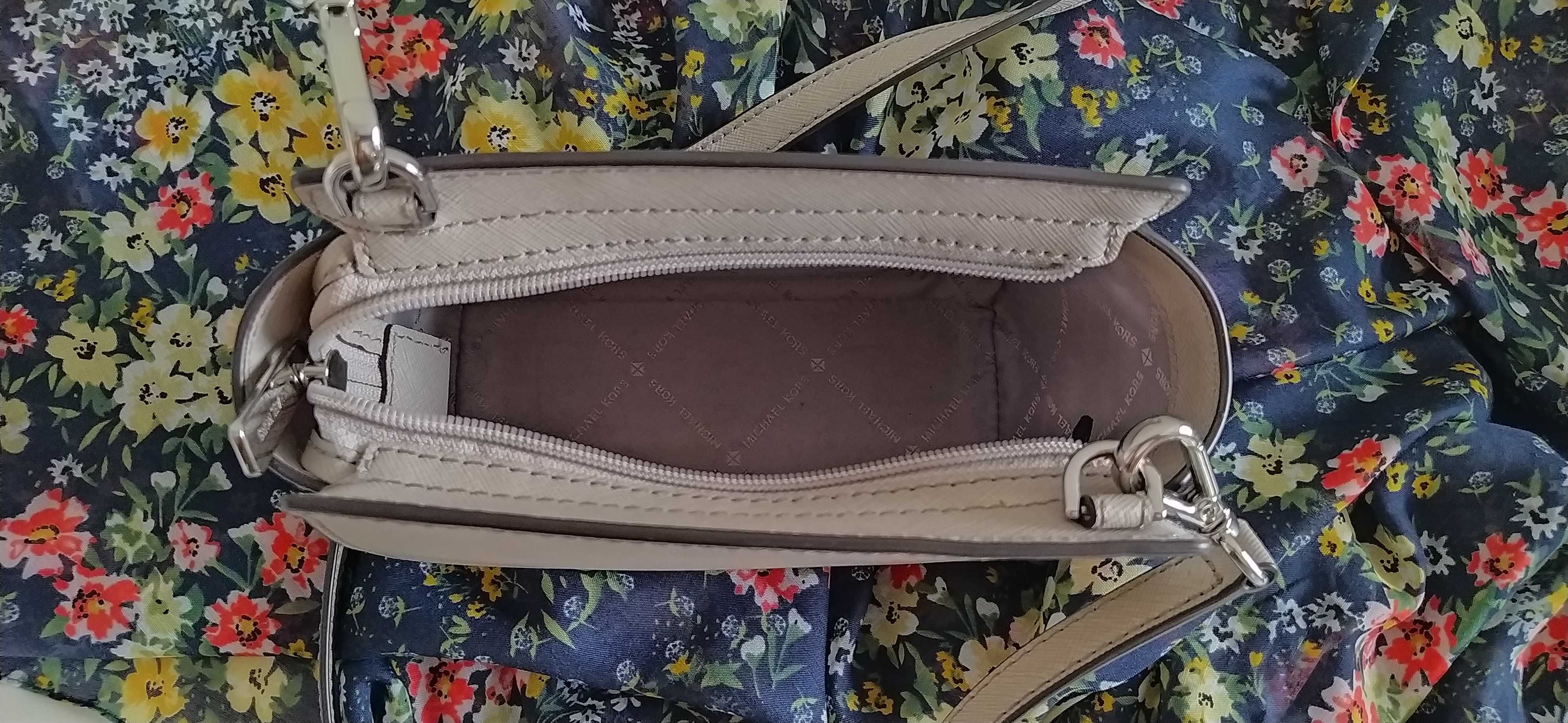 Torebka kopertówka Michael Kors beżowa