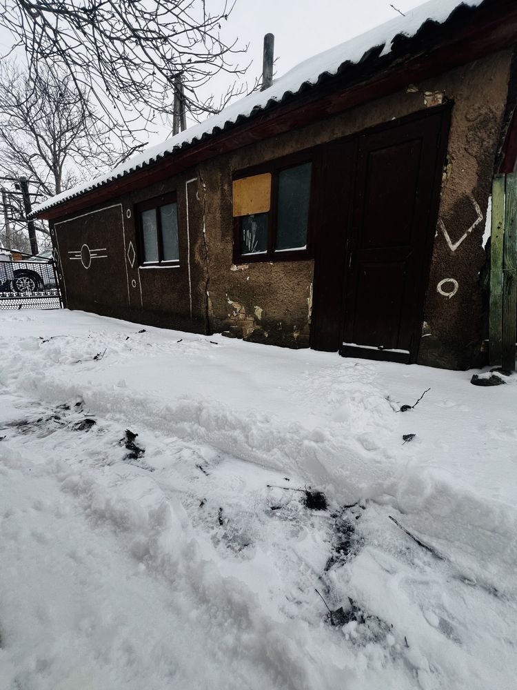 Продам дім , з земельною ділянкою можливий обмін на каартиру