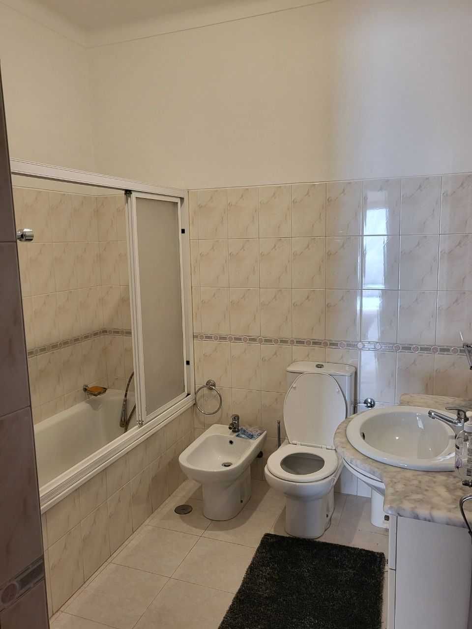 Aluguer Quarto Castelo Branco a estudantes raparigas