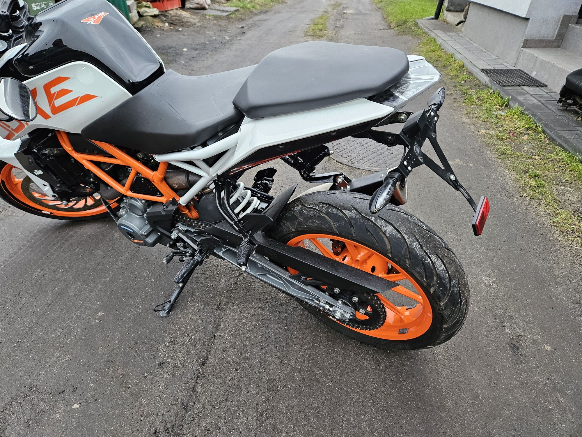 390 ktm duke 2020 rok