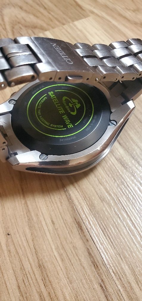 Продам часы Citizen Eco Drive Satellite Wave H909 Titanium