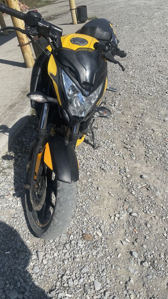 Bajaj pulsar ns200