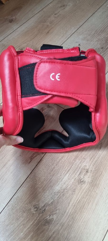 Kask, ochraniacz domyos S