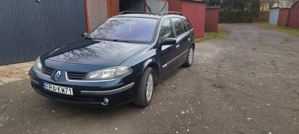 Niedroga wygodna Laguna z gazem i hakiem