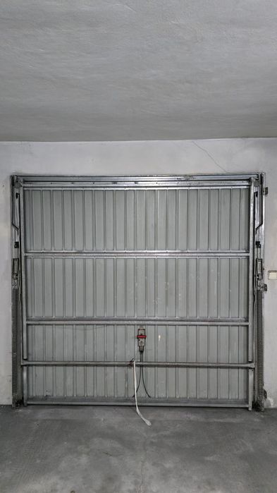 Portão manual de graagem. 2.30 x 2.20m