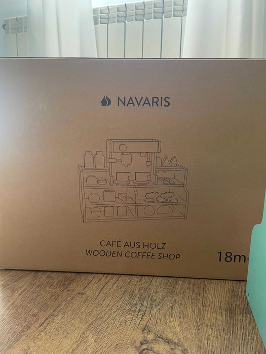 Drewniana kawiarnia zabawkowa NAVARIS – zestaw do zabawy 18m+